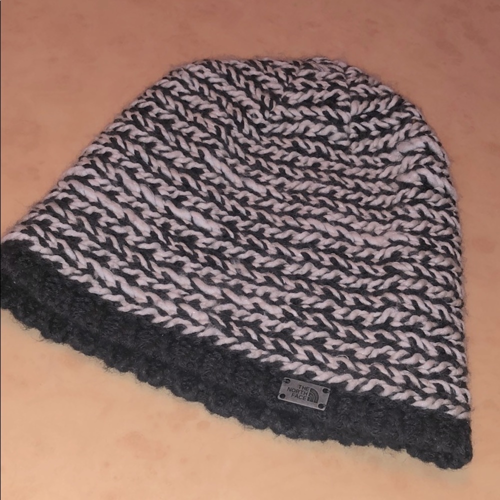 The NorthFace Wool Hat - Dark Gray/White/Eggshell